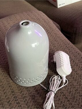 Escents Ultrasonic Essential Oil Diffuser White Ceramic Cover Aromatherapy